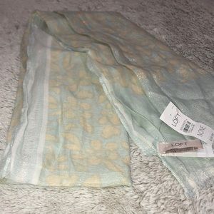 Two scarf LOFT bundle !